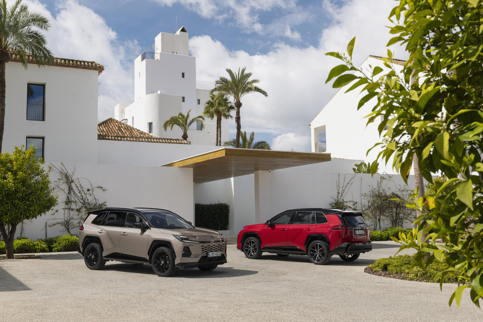 Uus kuuenda põlvkonna Toyota RAV4 jõudis Amservi esindustesse