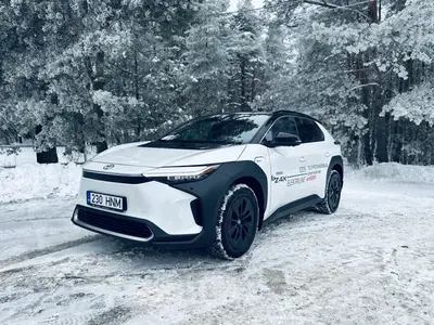 Lumi ja libedus toovad esile elektriautode mõned ootamatud eelised