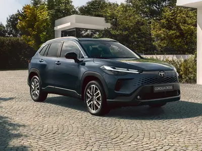 UUS COROLLA CROSS HYBRID ERIPAKKUMINE